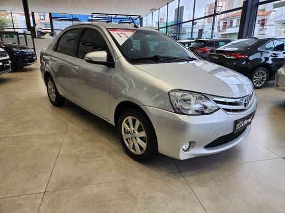 TOYOTA ETIOS 1.5 XLS SEDAN 16V FLEX 4P AUTOMÁTICO TOYOTA ETIOS 1.5 XLS SEDAN 16V FLEX 4P AUTOMÁTICO